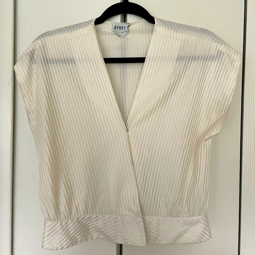 70s VINTAGE Ayres by E. Eysen Cross Top